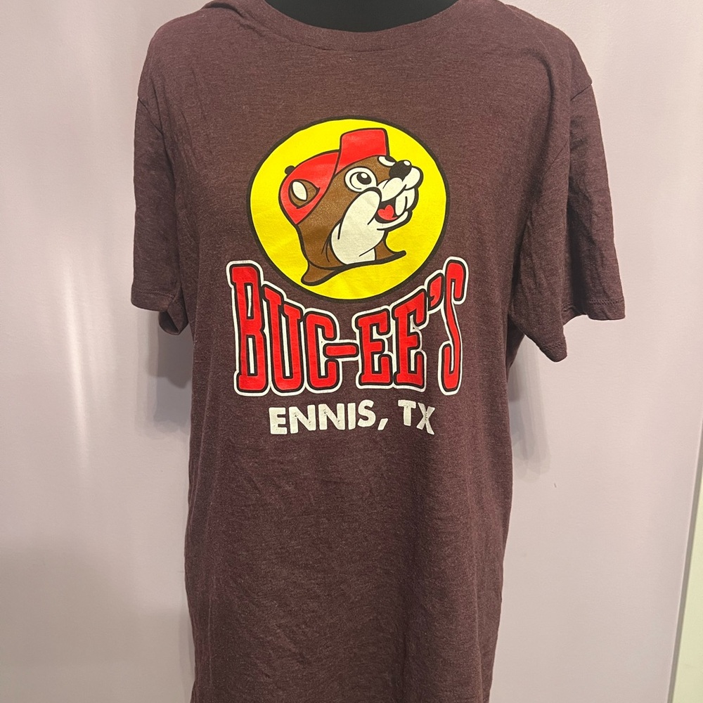 Buc-ee's Maroon Dog T-Shirt